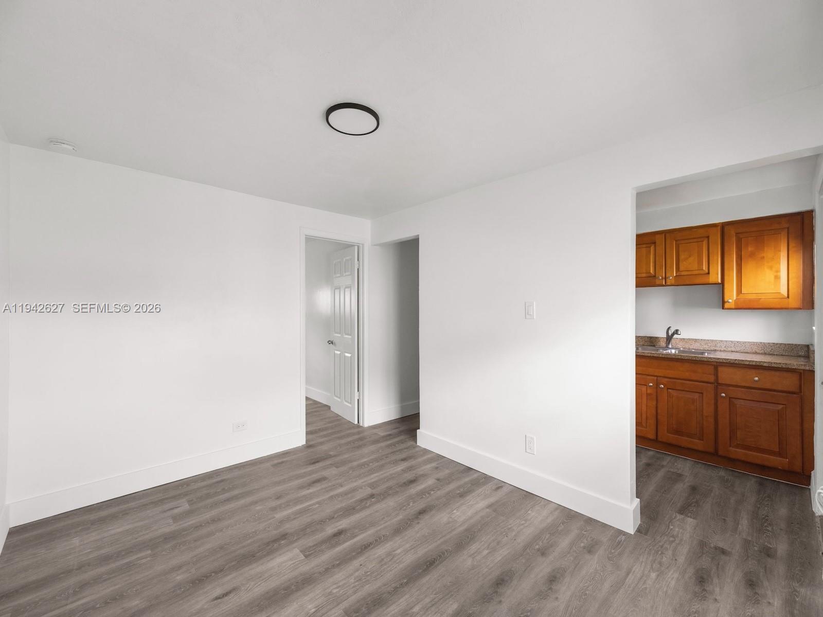 CARVER RANCHES - Residential Income