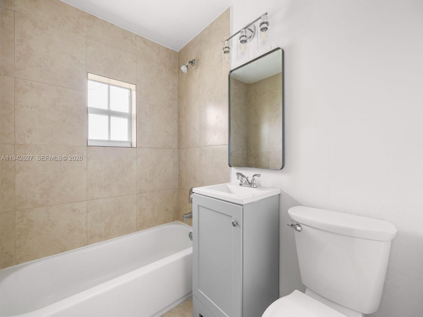 CARVER RANCHES - Residential Income