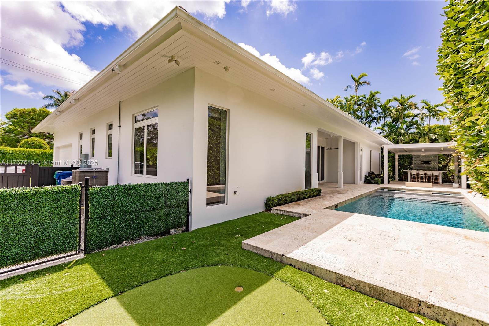 BEVERLY GARDENS - Residential