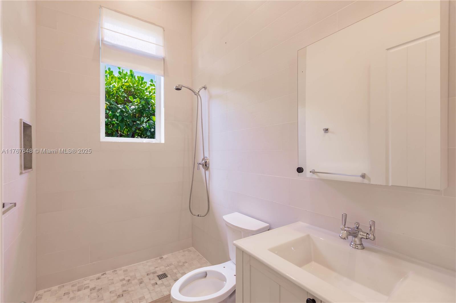 BEVERLY GARDENS - Residential
