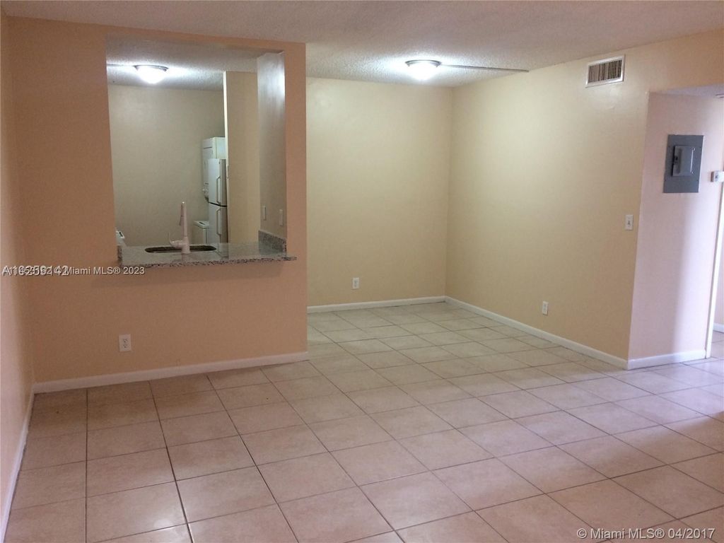 Photo of 1009 Twin Lakes Drive #29-A, Coral Springs, FL 33071 (MLS # A11453162)