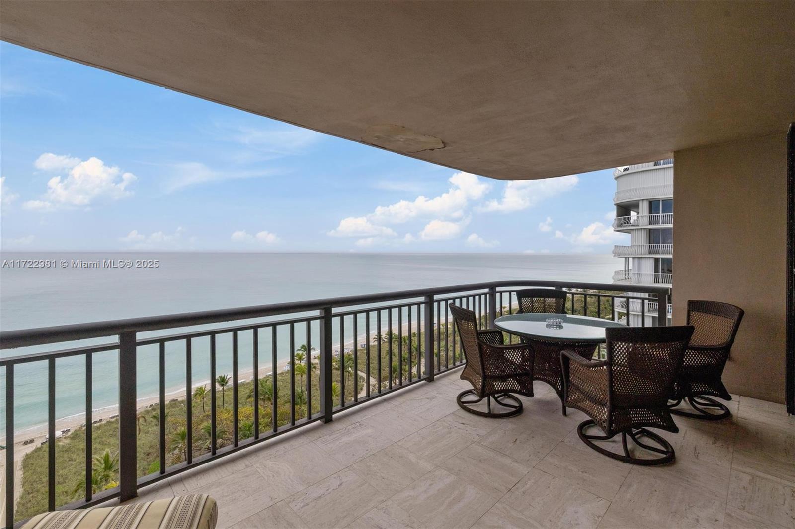 10175 Collins Ave 1202