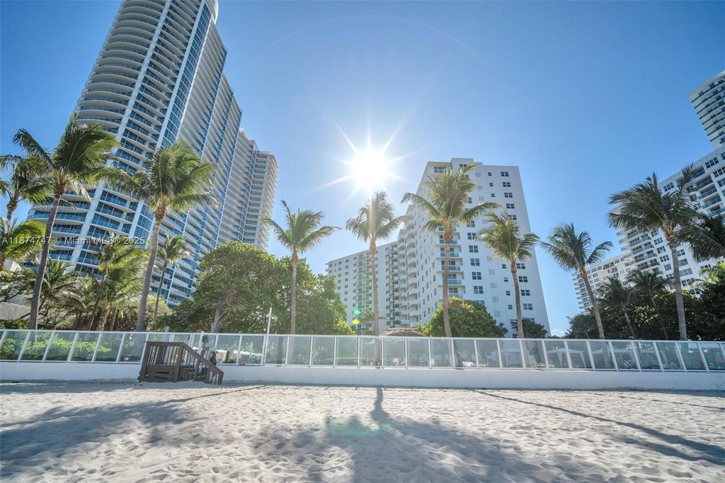 Photo of 3001 S Ocean Dr #1231, Hollywood, FL 33019 (MLS # A11874747)