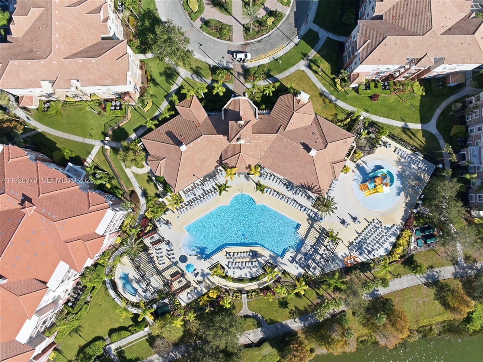 VISTA CAY/HARBOR SQUARE PH - Residential