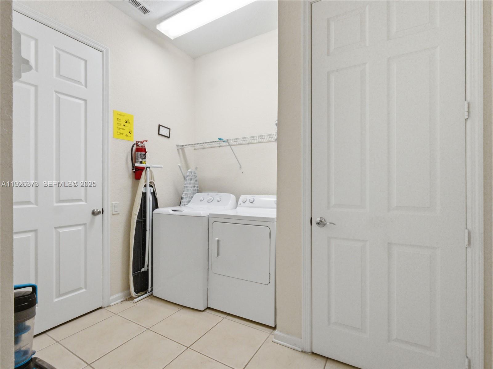 VISTA CAY/HARBOR SQUARE PH - Residential