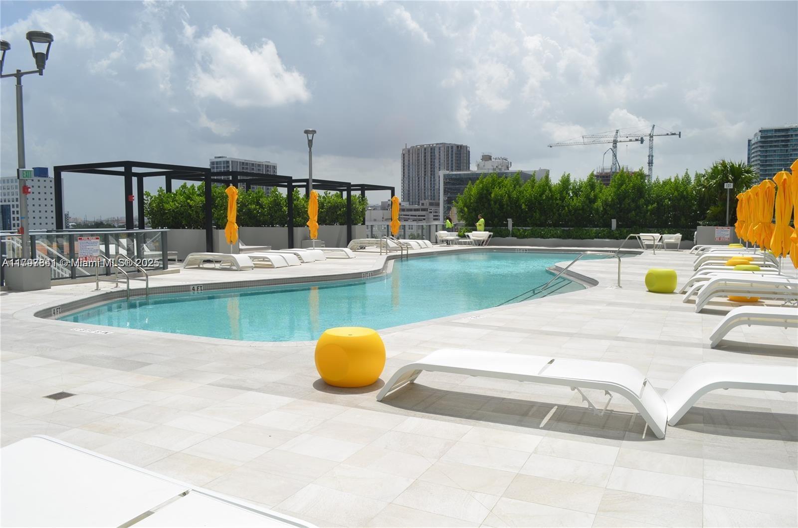 PARAISO BAYVIEWS CONDO - Residential