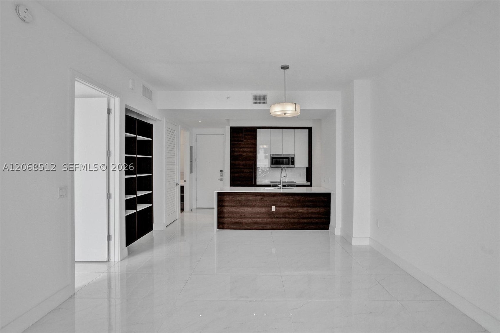 301 Altara Ave UPH1005