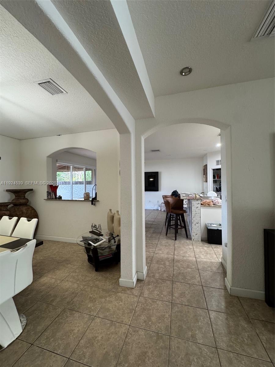 ISLANDS AT DORAL TOWNHOME - Residential