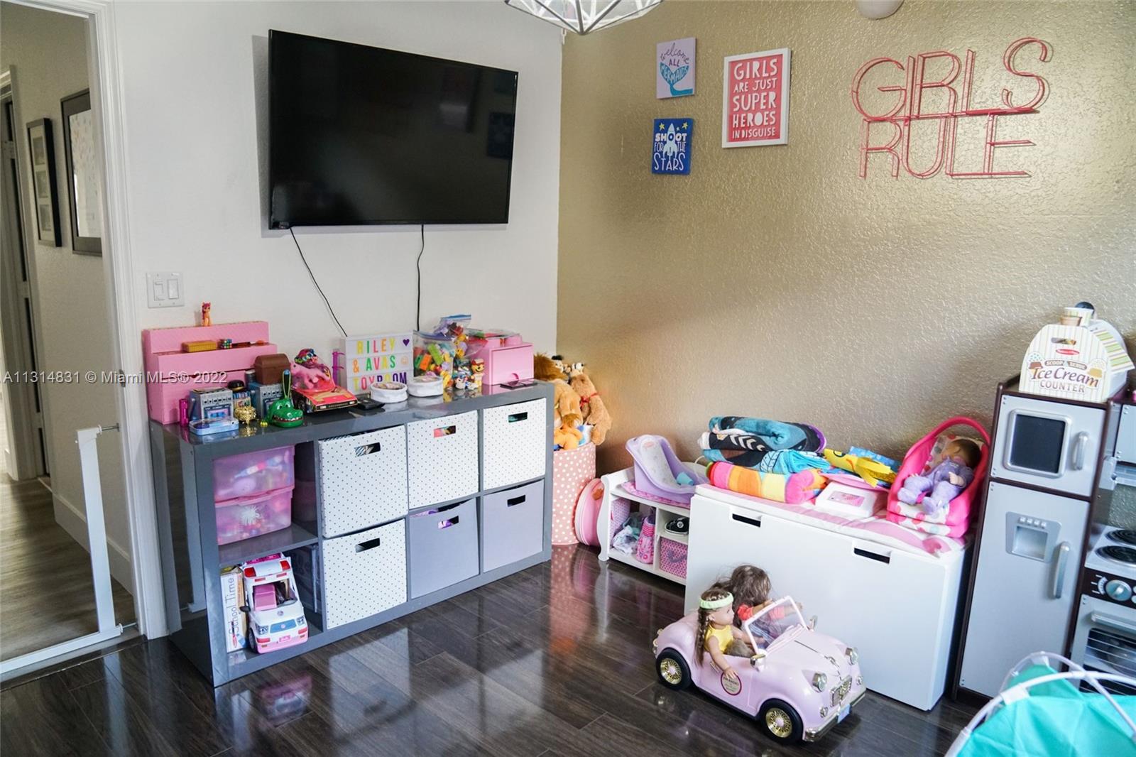 CENTENNIAL SEC 3 - Residential