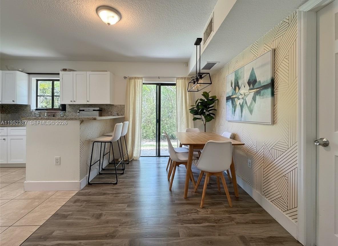 THE COURTS AT BAYSHORE II - Residential