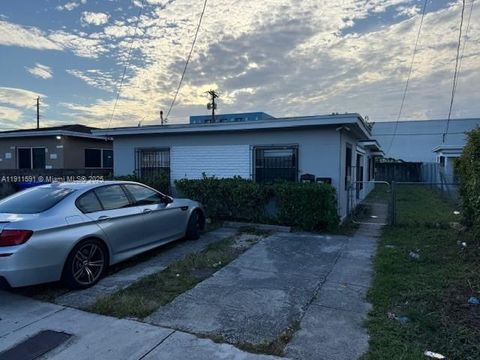 6920 NW 6th Ct Miami FL 33150