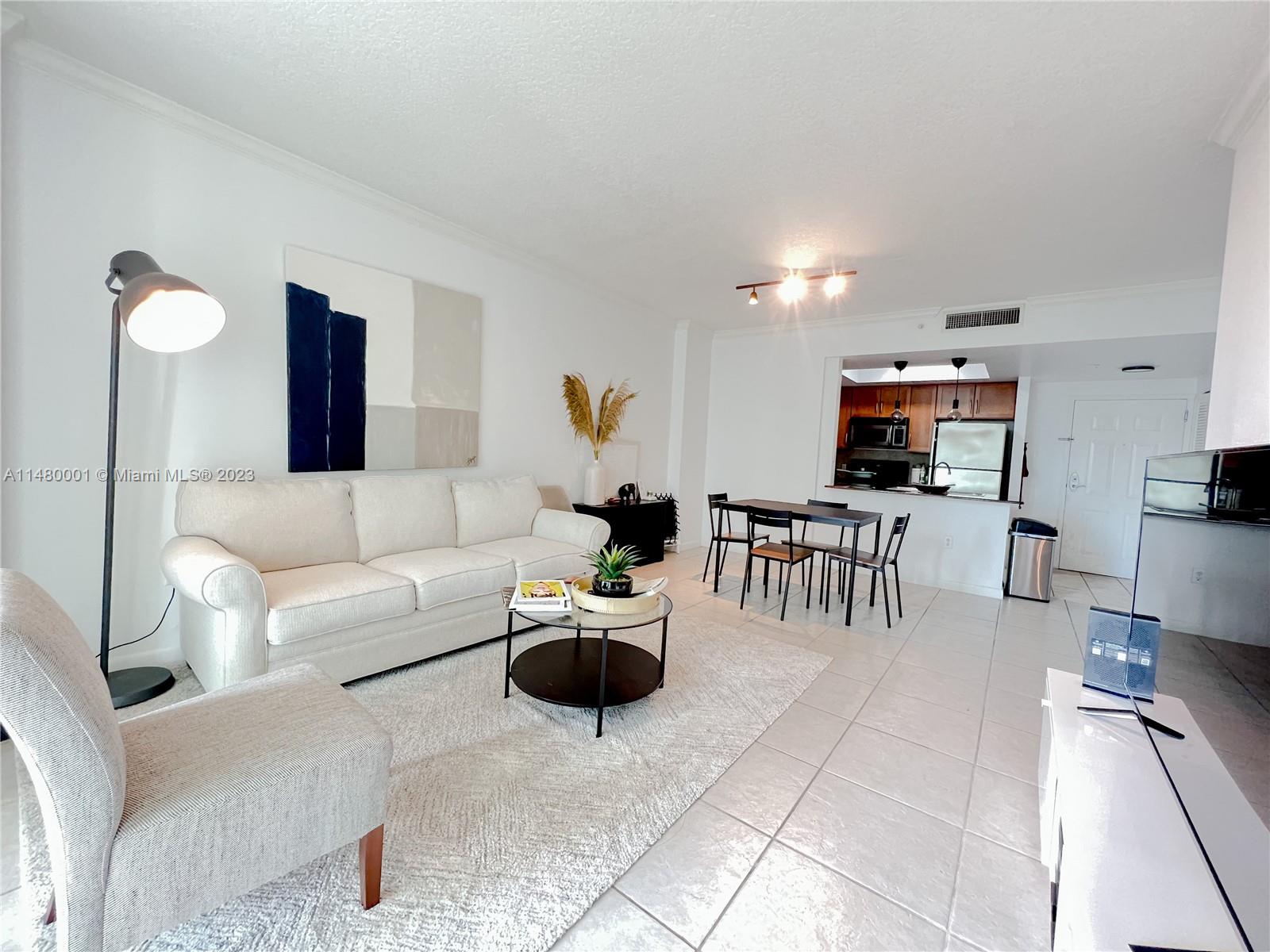 This exquisite bayfront apartment is situated in one of Edgewater's finest buildings. Boasting a spacious one bedroom, one bathroom layout, this unit comes fully furnished and equipped, featuring tasteful decor, and is ready for immediate occupancy. Enjoy the convenience of a dedicated parking space, in-unit washer and dryer, and a lovely balcony to take in the views.
Cité is a remarkable condominium, known for its family-friendly atmosphere and tranquility, perfectly positioned in the heart of Miami. The building is strategically located across from the beautiful Margaret Pace Park, offering residents access to tennis courts, basketball courts, and more recreational amenities. THIS RENTAL IS ONLY FOR 2 TO 3 MONTHS DECEMBER, JANUARY AND FEBRUARY