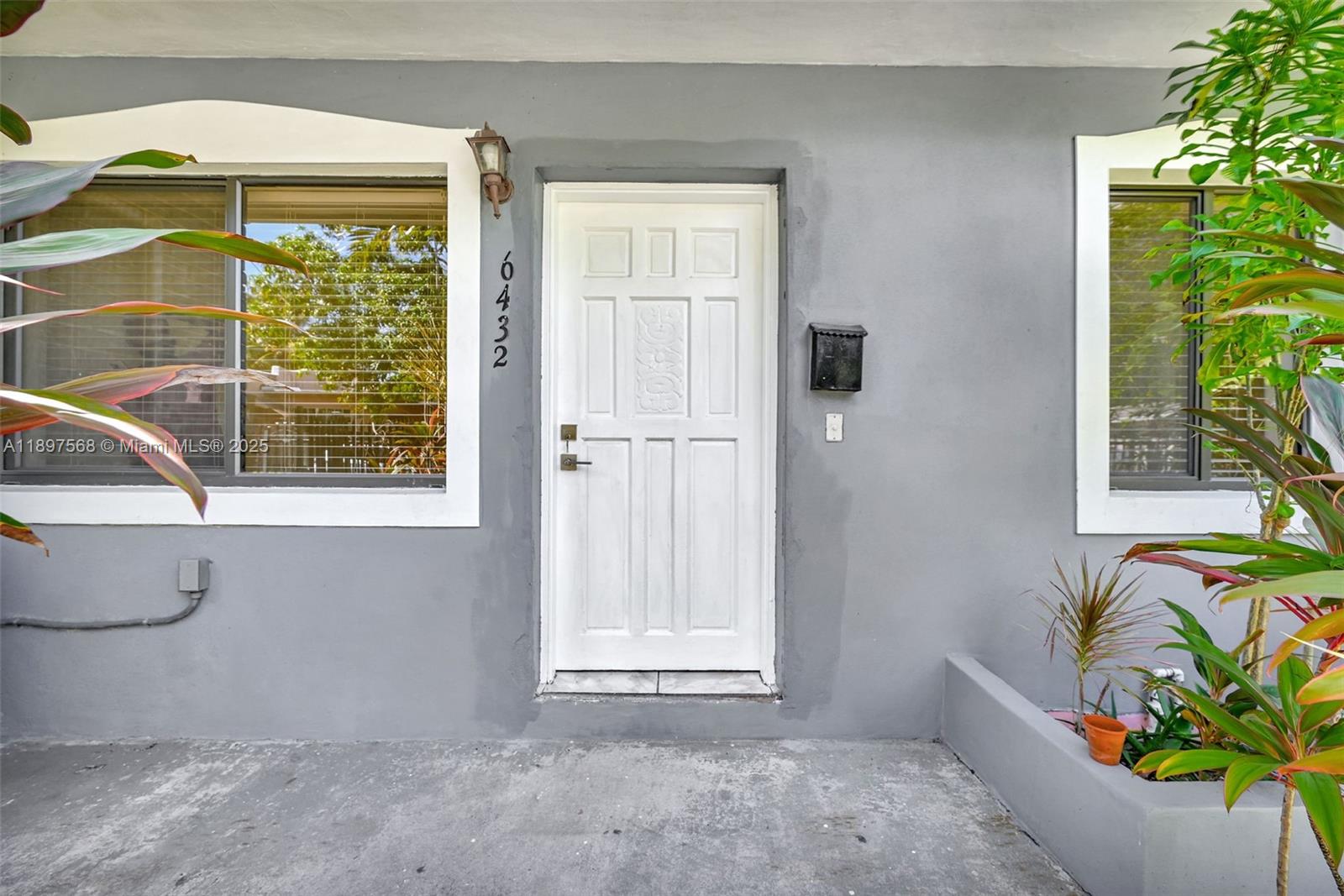 EMERALD CT 1ST ADDN - Residential Lease