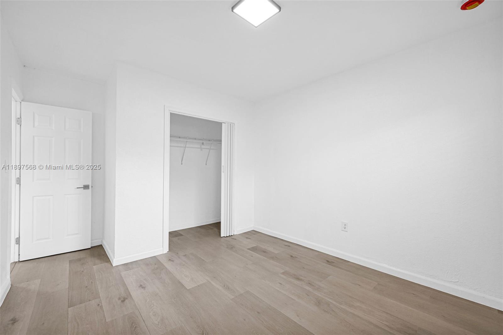 EMERALD CT 1ST ADDN - Residential Lease