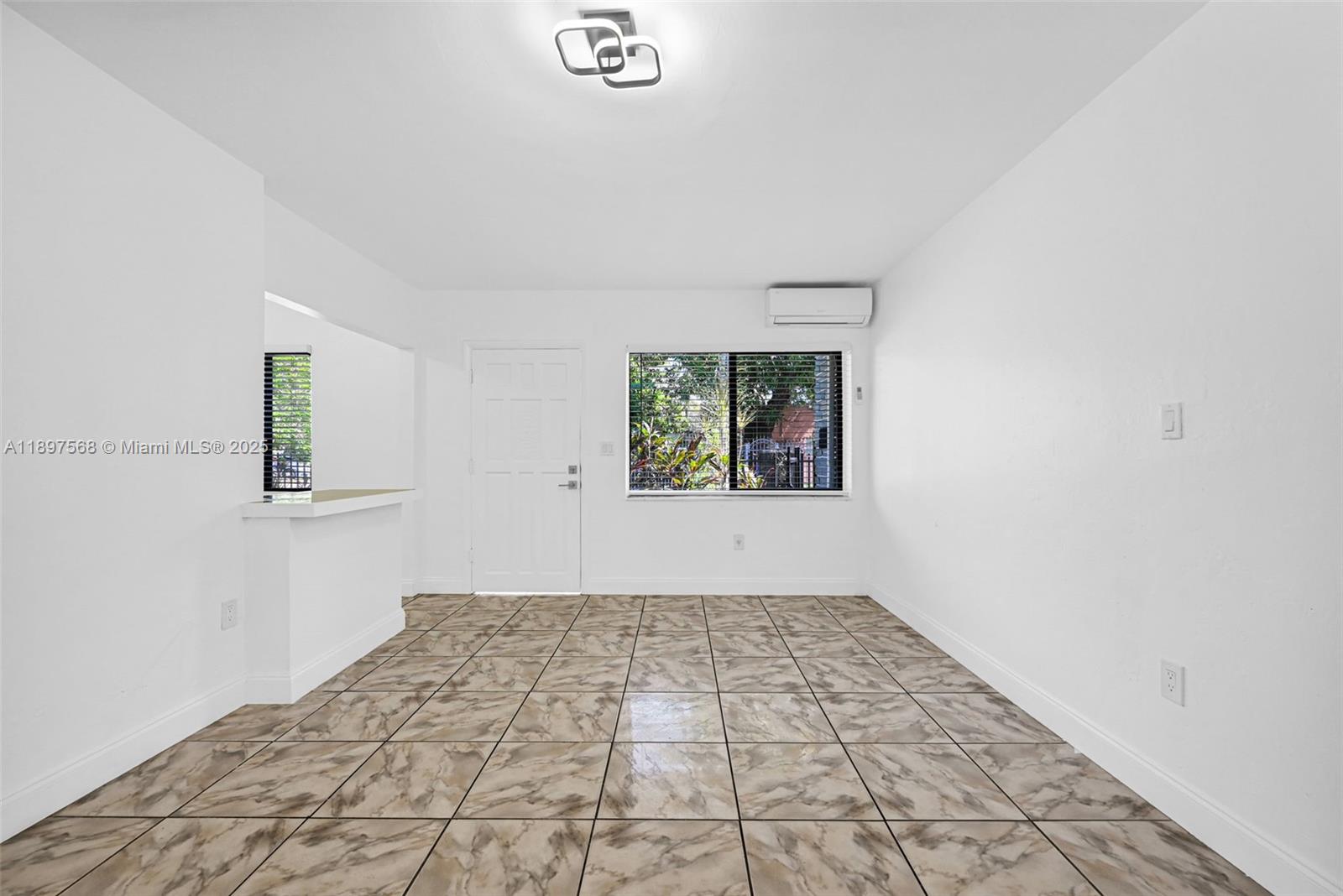 EMERALD CT 1ST ADDN - Residential Lease