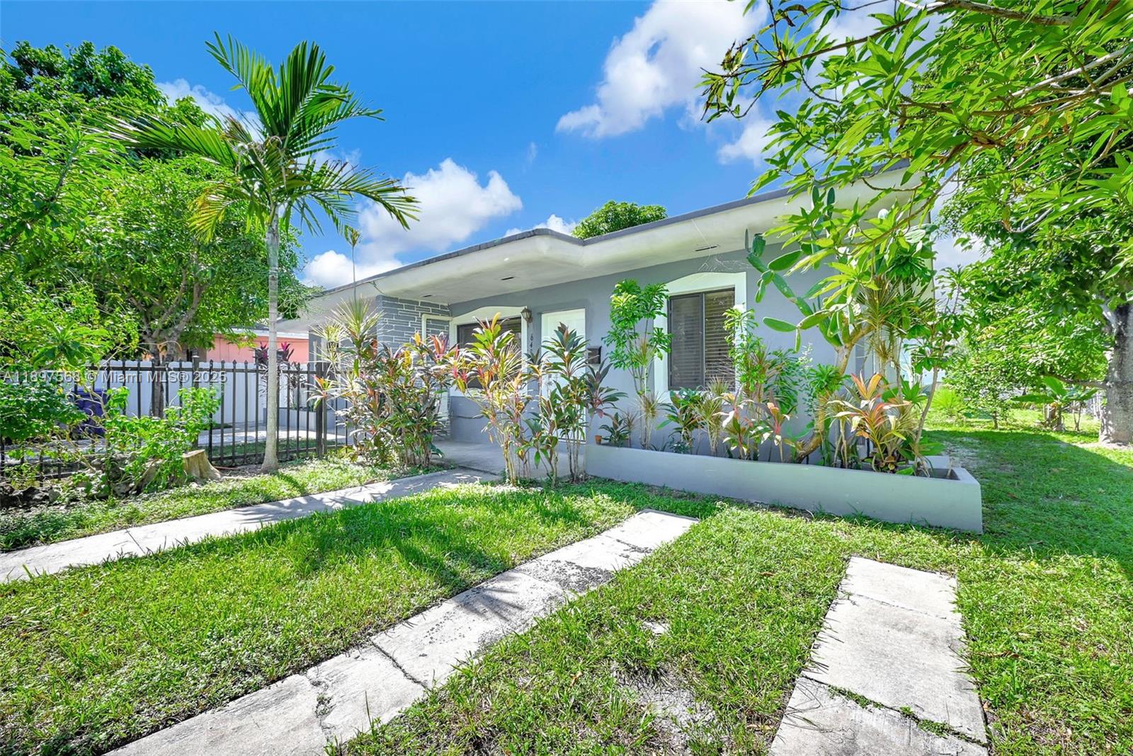 EMERALD CT 1ST ADDN - Residential Lease