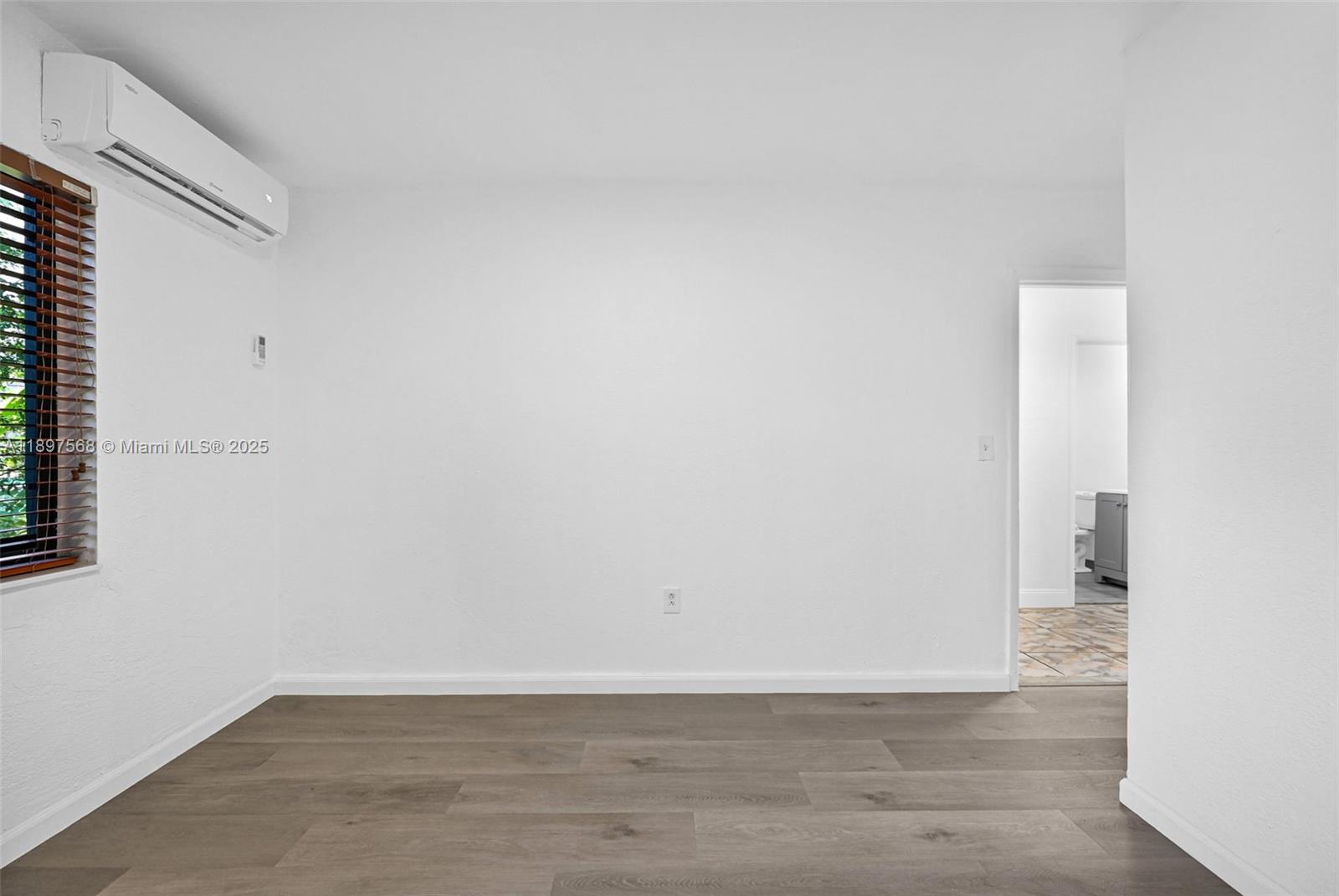 EMERALD CT 1ST ADDN - Residential Lease