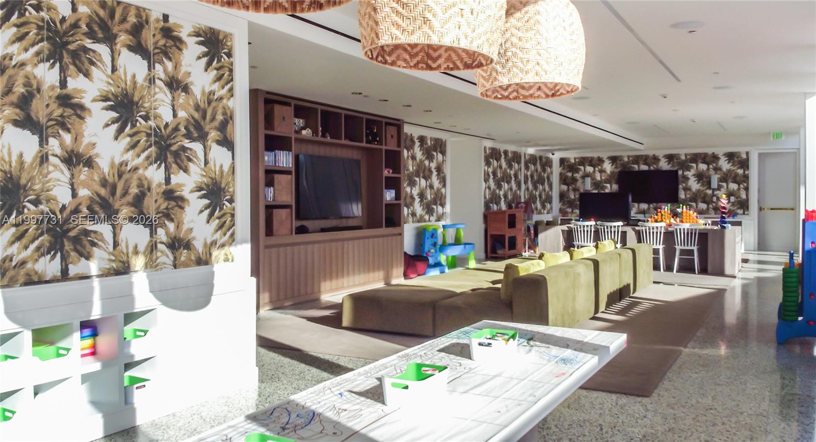 SURF CLUB CONDO - Residential Lease