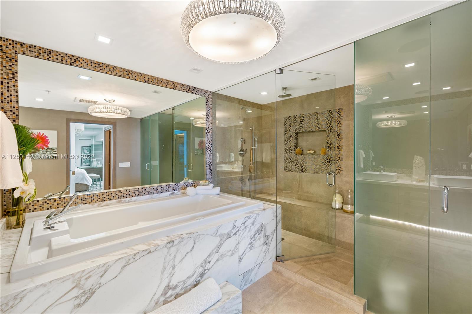 MOSAIC ON MIAMI BEACH CON - Residential