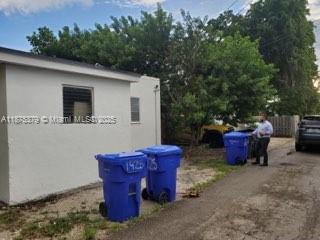 HOLLYWOOD SOUTH SIDE ADD - Residential Income