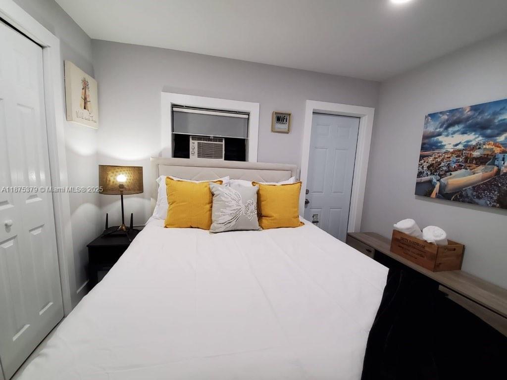 HOLLYWOOD SOUTH SIDE ADD - Residential Income