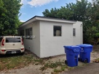 HOLLYWOOD SOUTH SIDE ADD - Residential Income