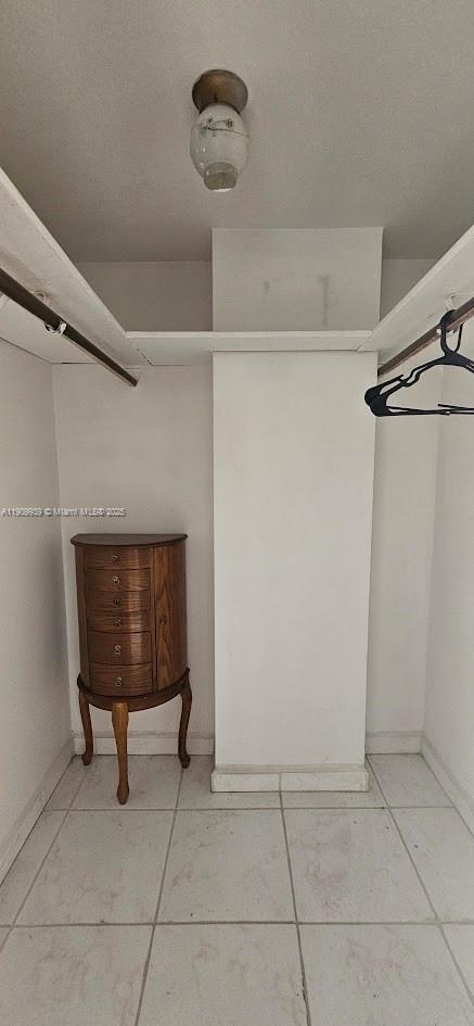 CRESTVIEW TOWERS CONDO - Residential Lease