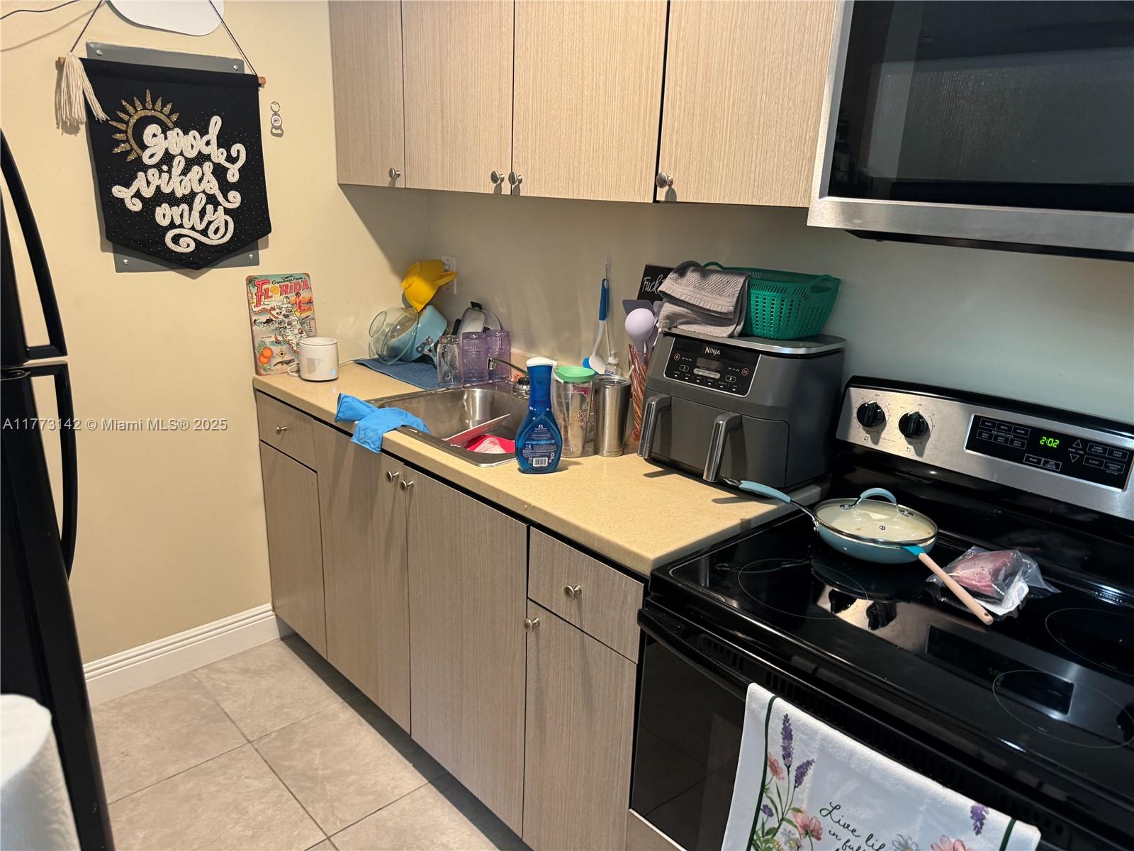 ROHAN ACRES - Residential Income