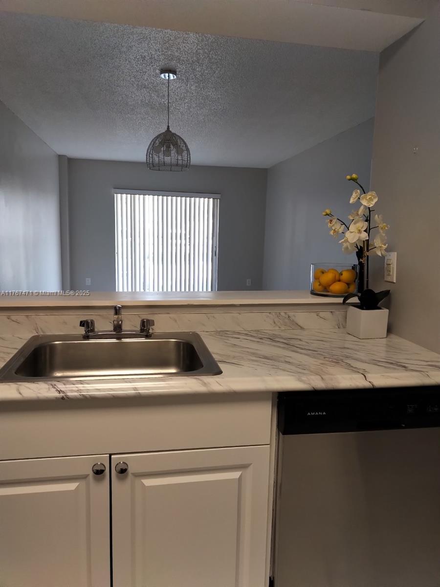 TALL TREES CONDO - Residential