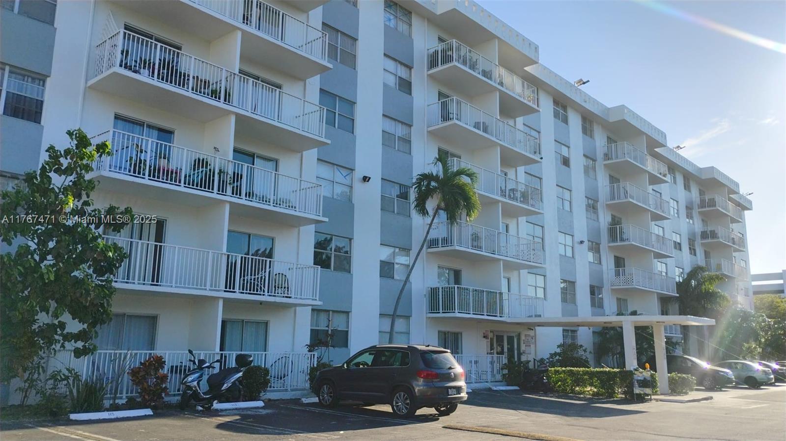 Property for Sale at 16465 Ne 22nd Ave 114, North Miami Beach, Miami-Dade County, Florida - Bedrooms: 1 
Bathrooms: 1  - $169,500