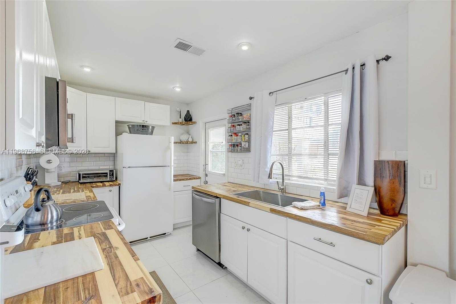 Fort Myers Villas Unit 1 - Residential