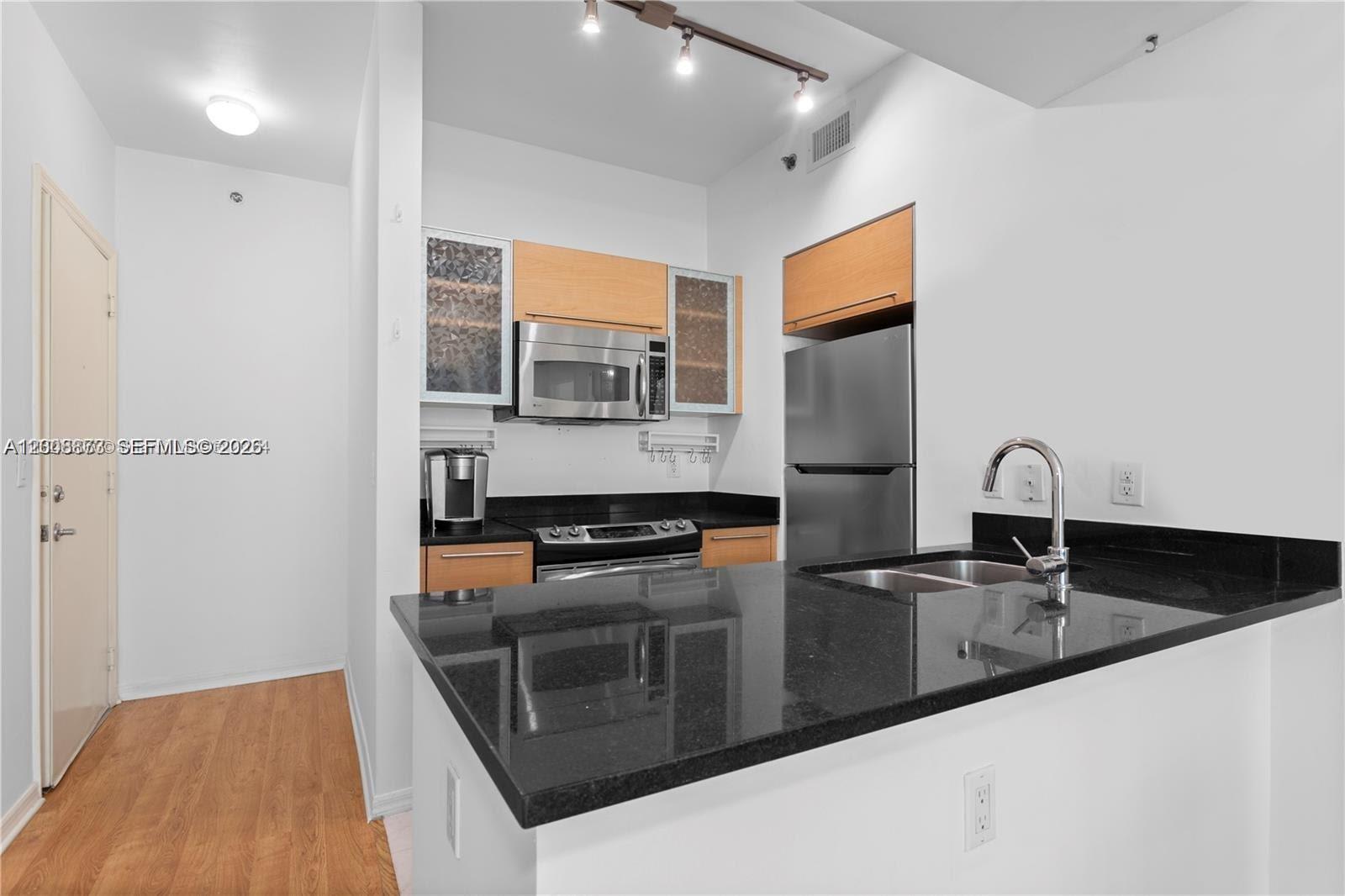 950 Brickell Bay Dr 501
