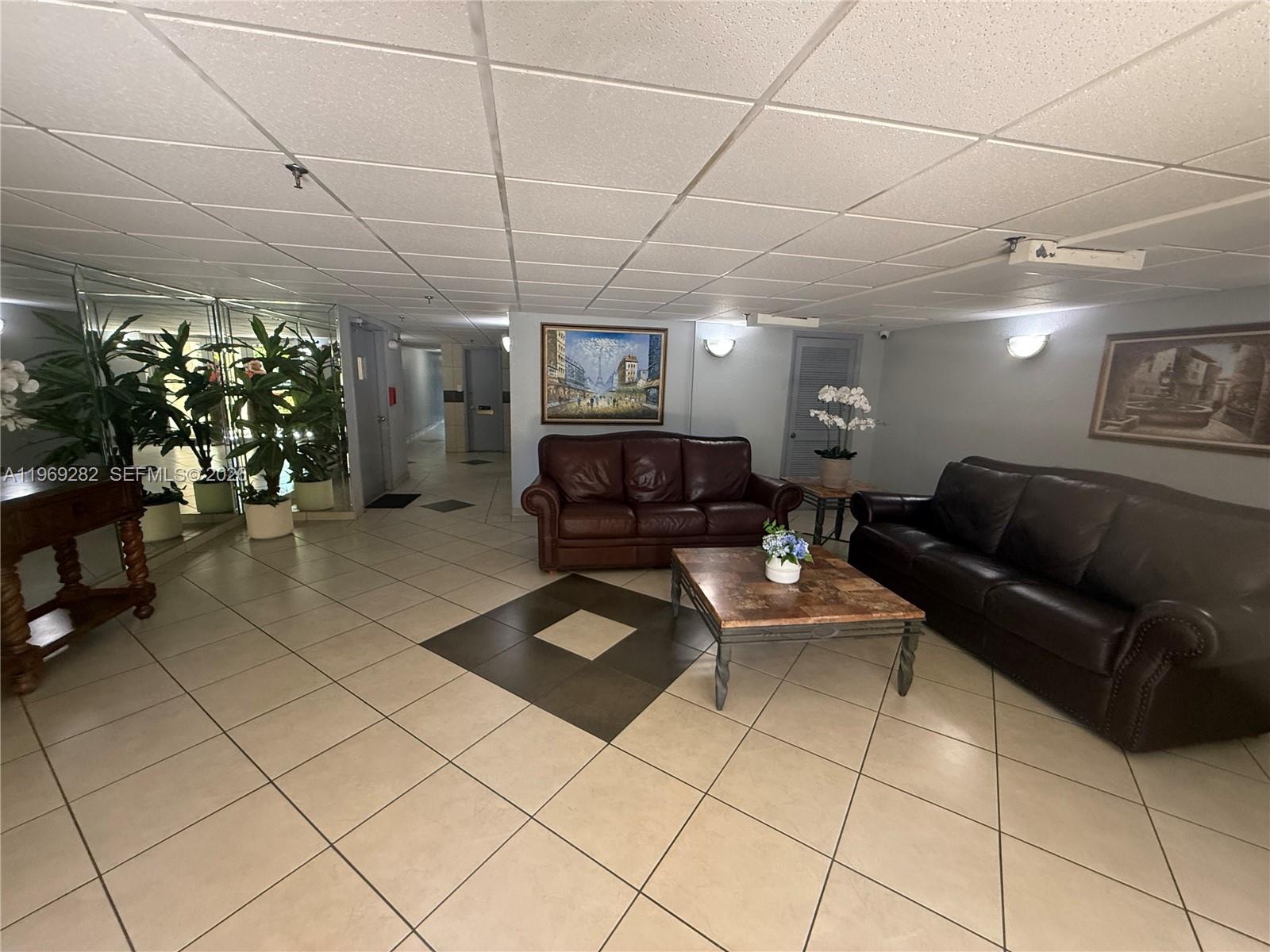 THE ISLES CONDO - Residential Lease