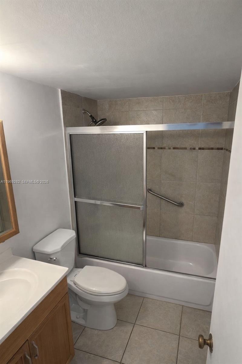 THE ISLES CONDO - Residential Lease