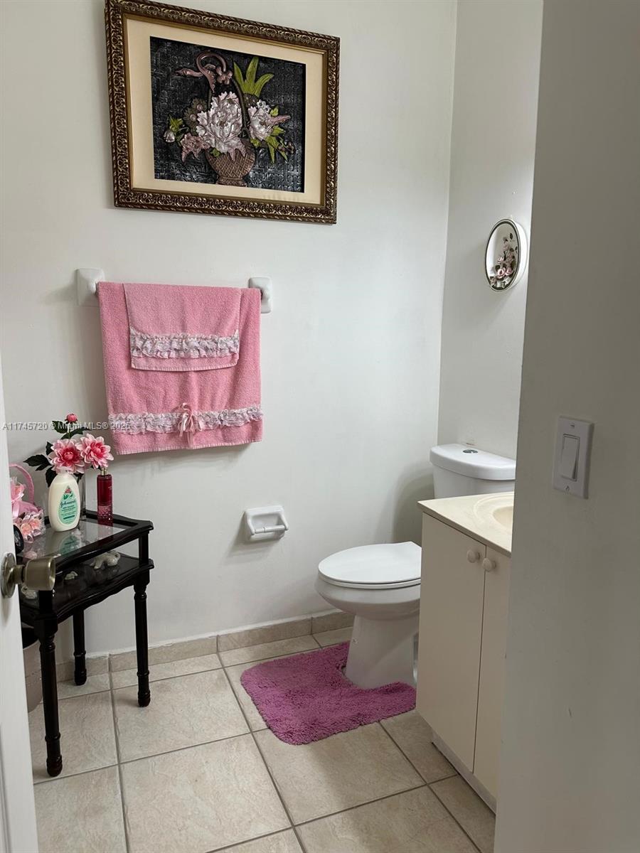 VENETIA GROVE - Residential