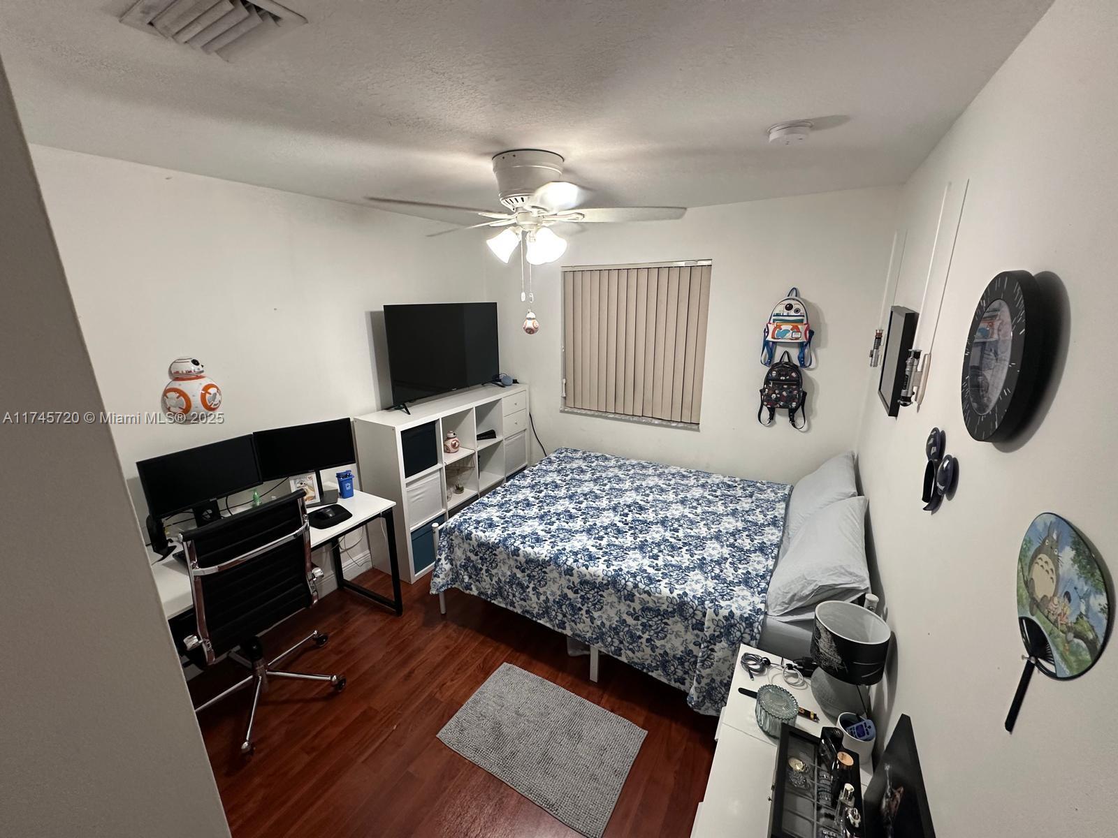 VENETIA GROVE - Residential