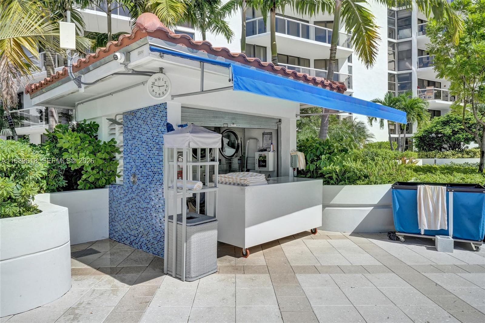 HAMPTONS WEST CONDO - Residential