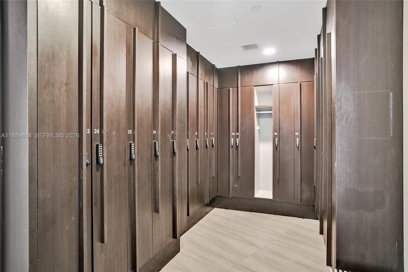 HAMPTONS WEST CONDO - Residential