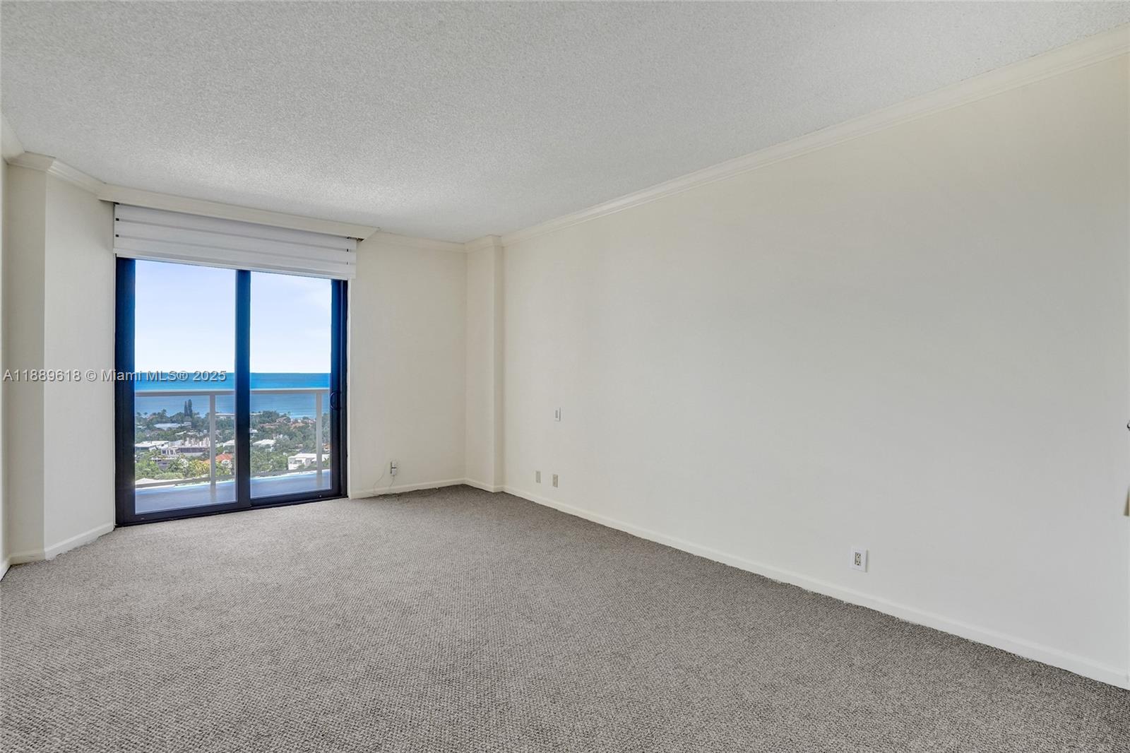 HAMPTONS WEST CONDO - Residential