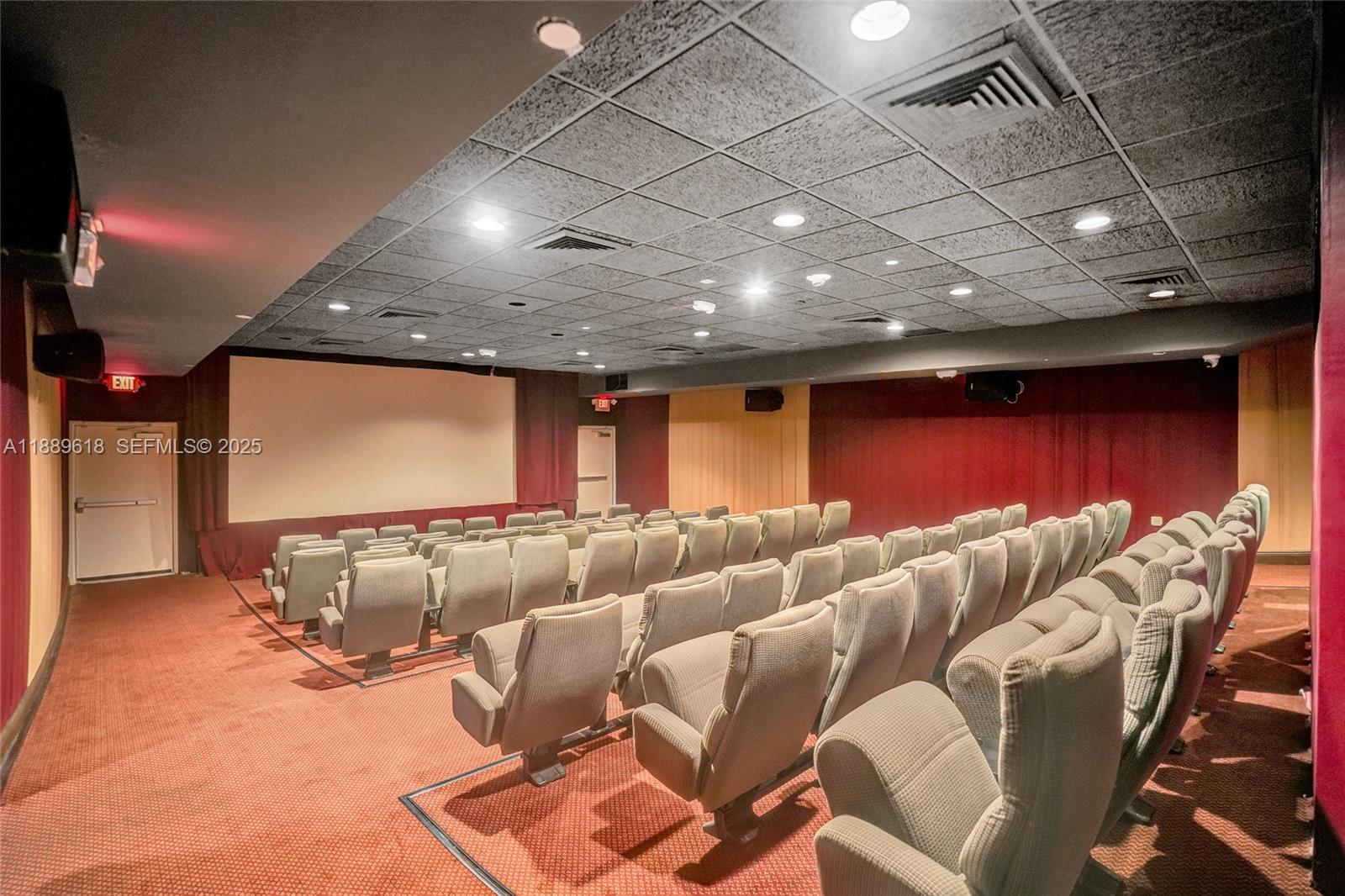 HAMPTONS WEST CONDO - Residential