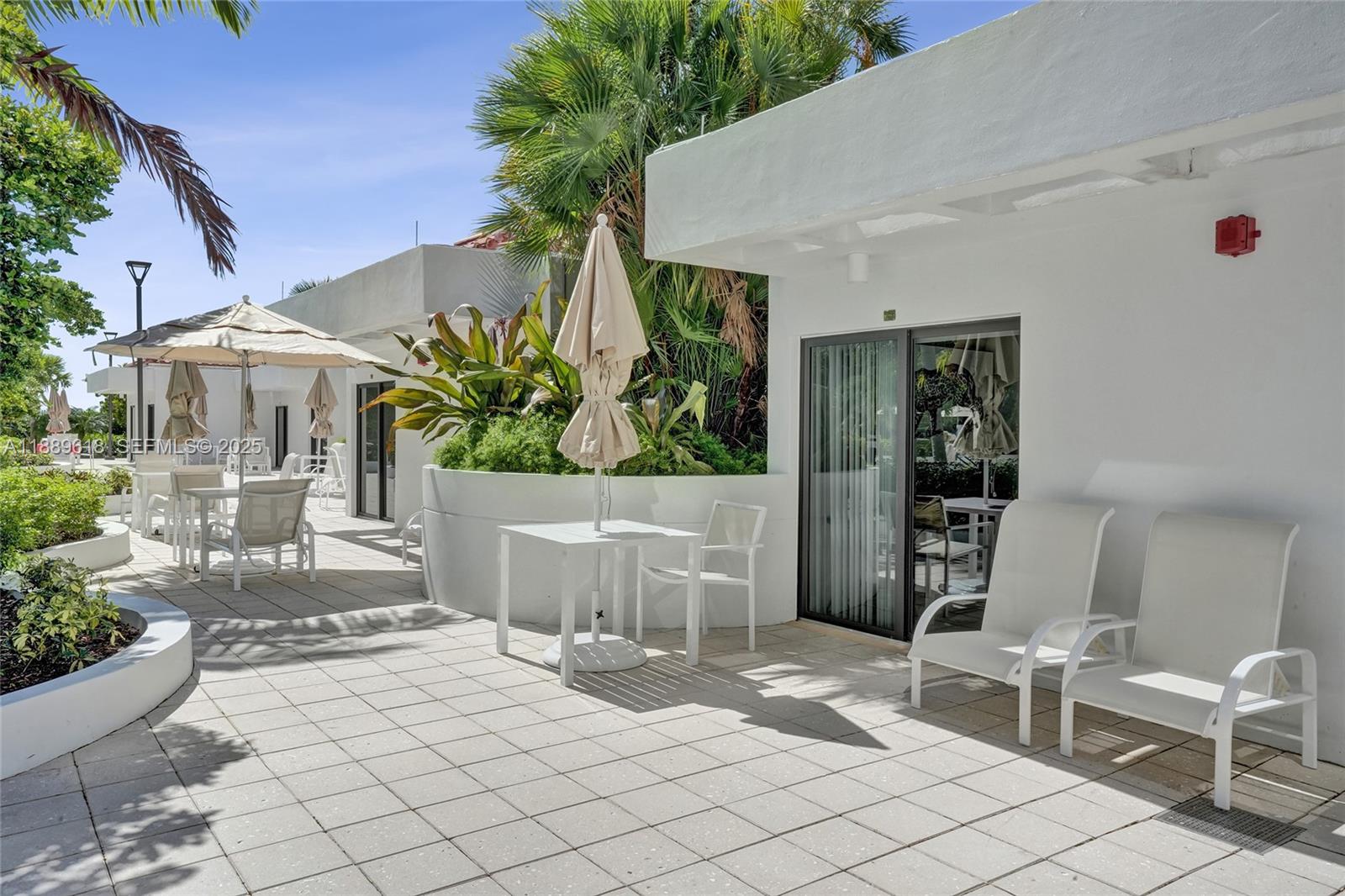 HAMPTONS WEST CONDO - Residential