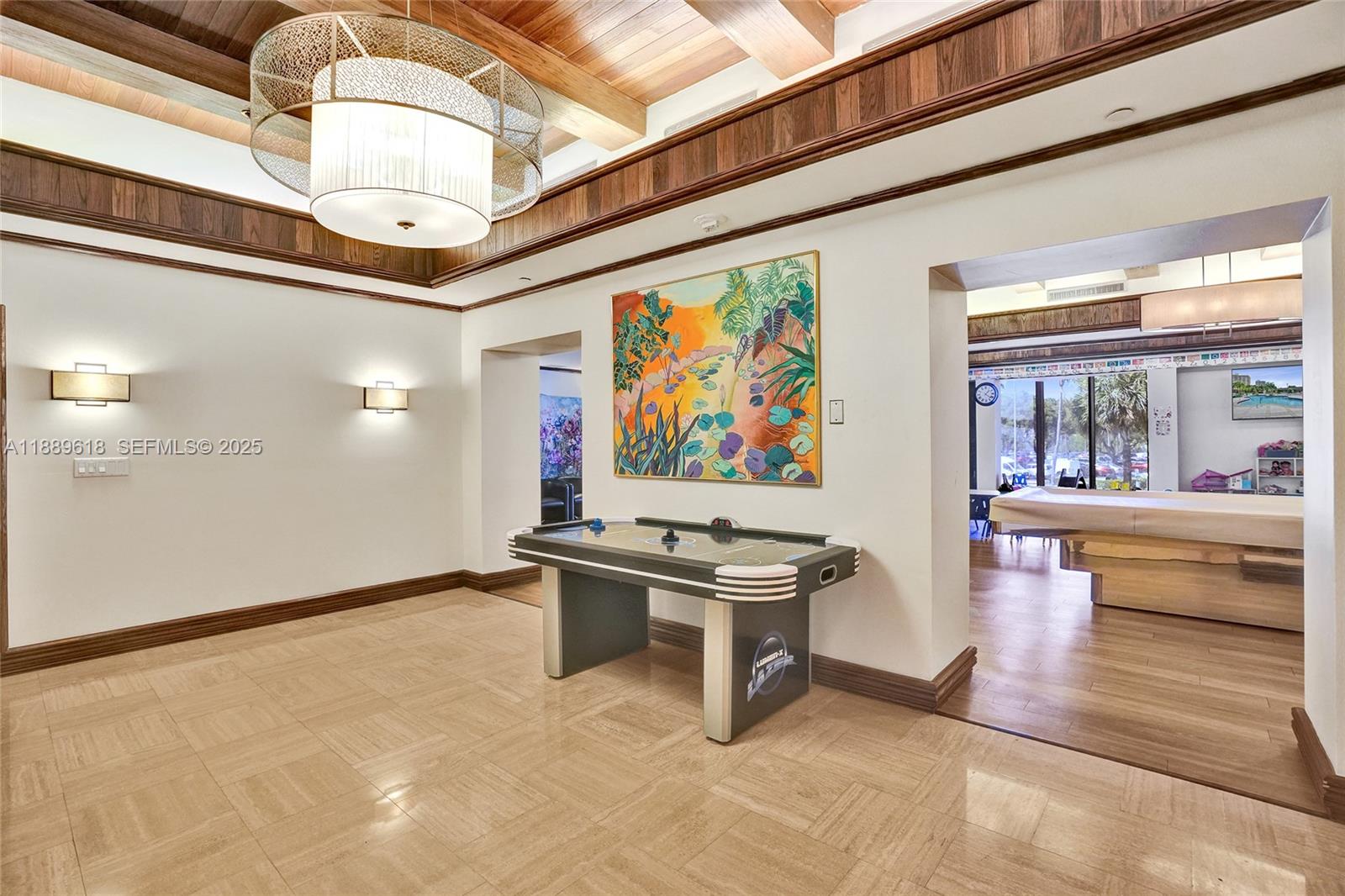 HAMPTONS WEST CONDO - Residential