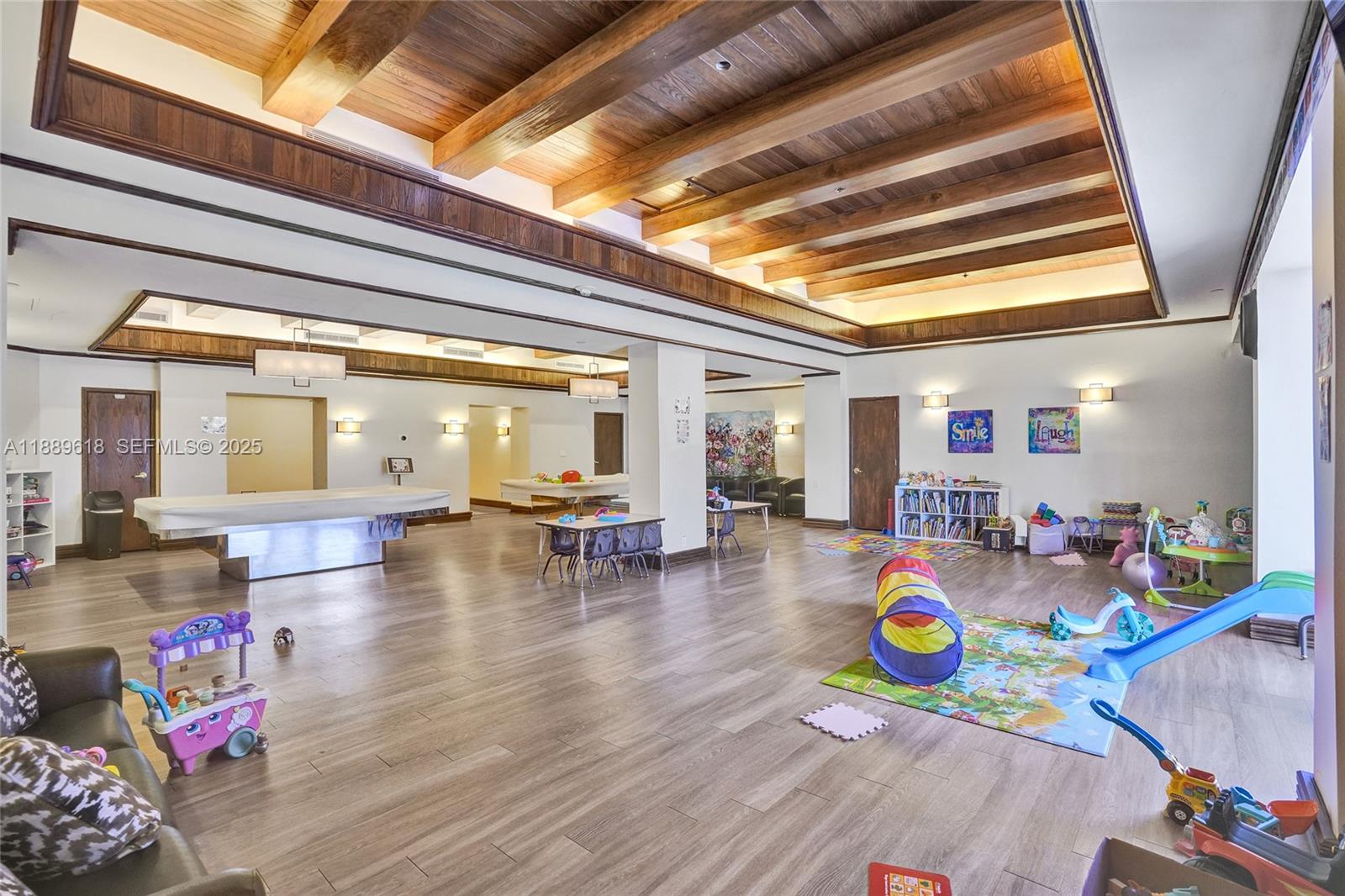 HAMPTONS WEST CONDO - Residential