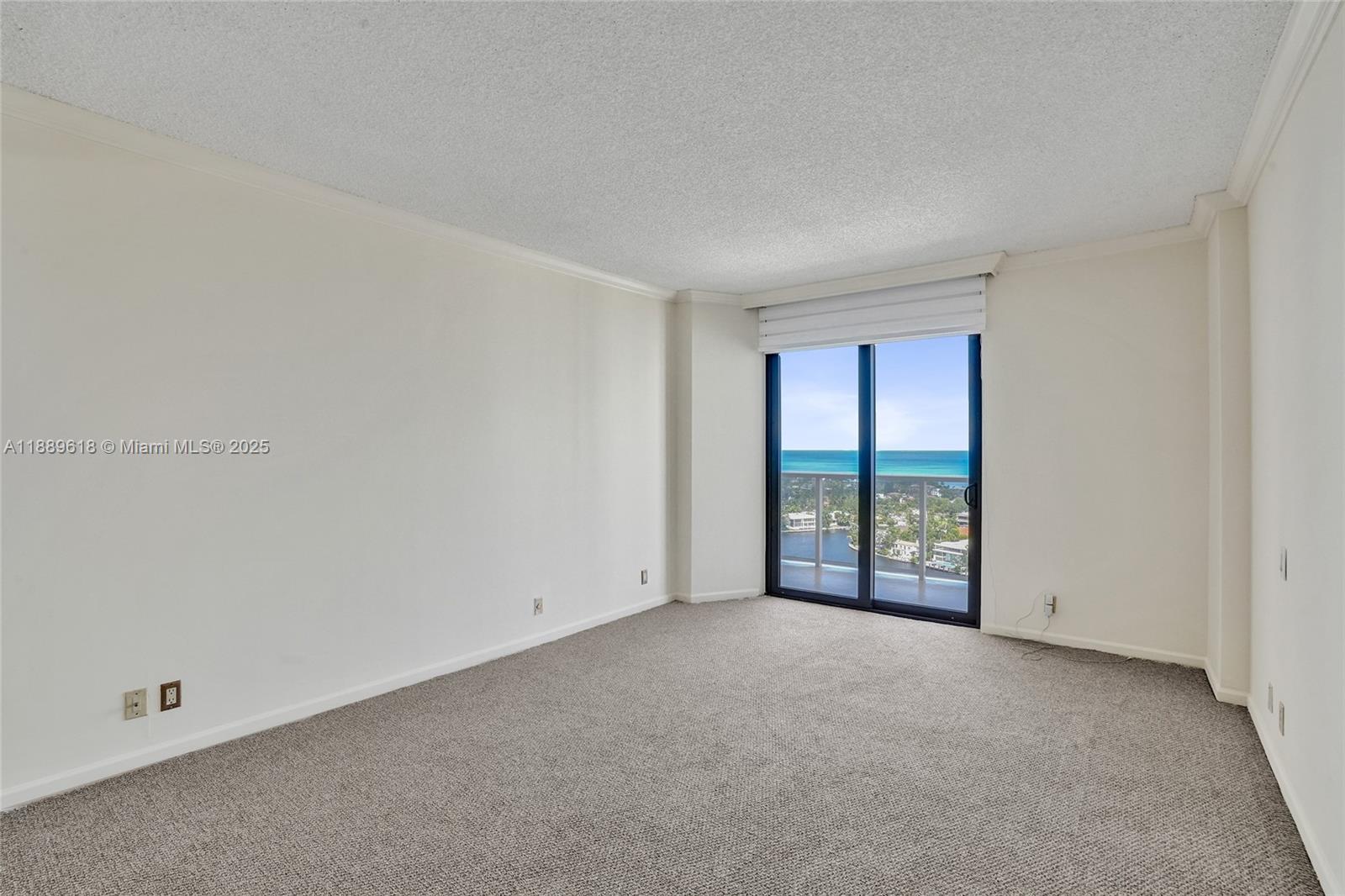 HAMPTONS WEST CONDO - Residential