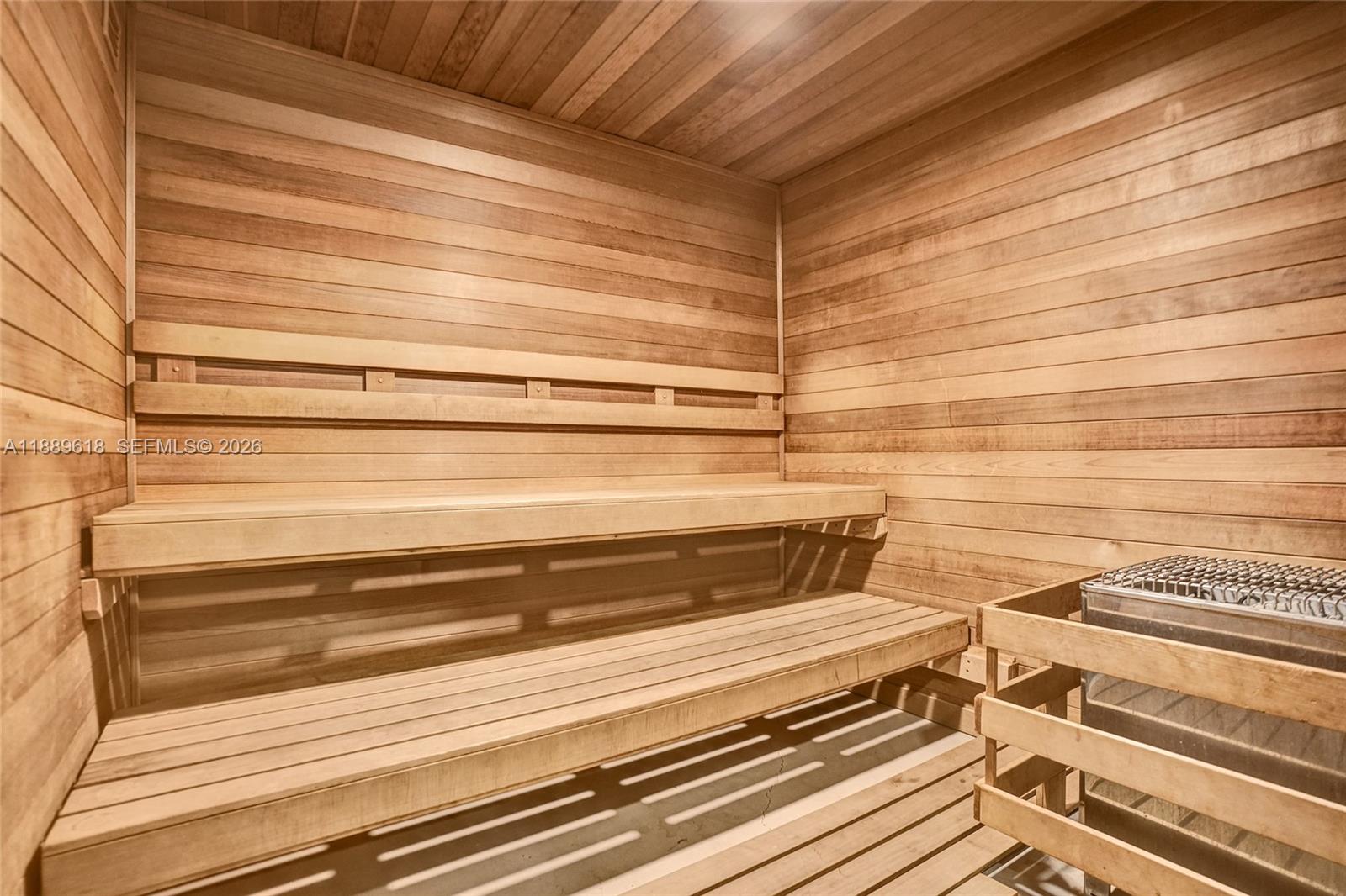 HAMPTONS WEST CONDO - Residential