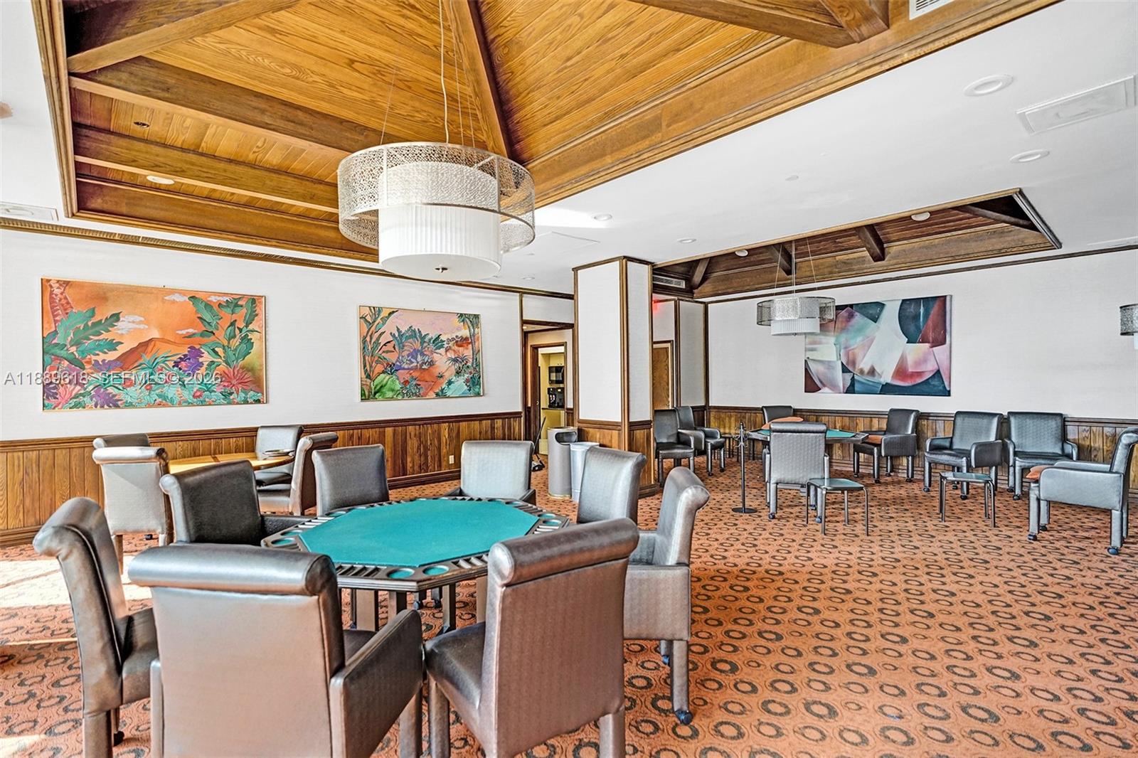 HAMPTONS WEST CONDO - Residential