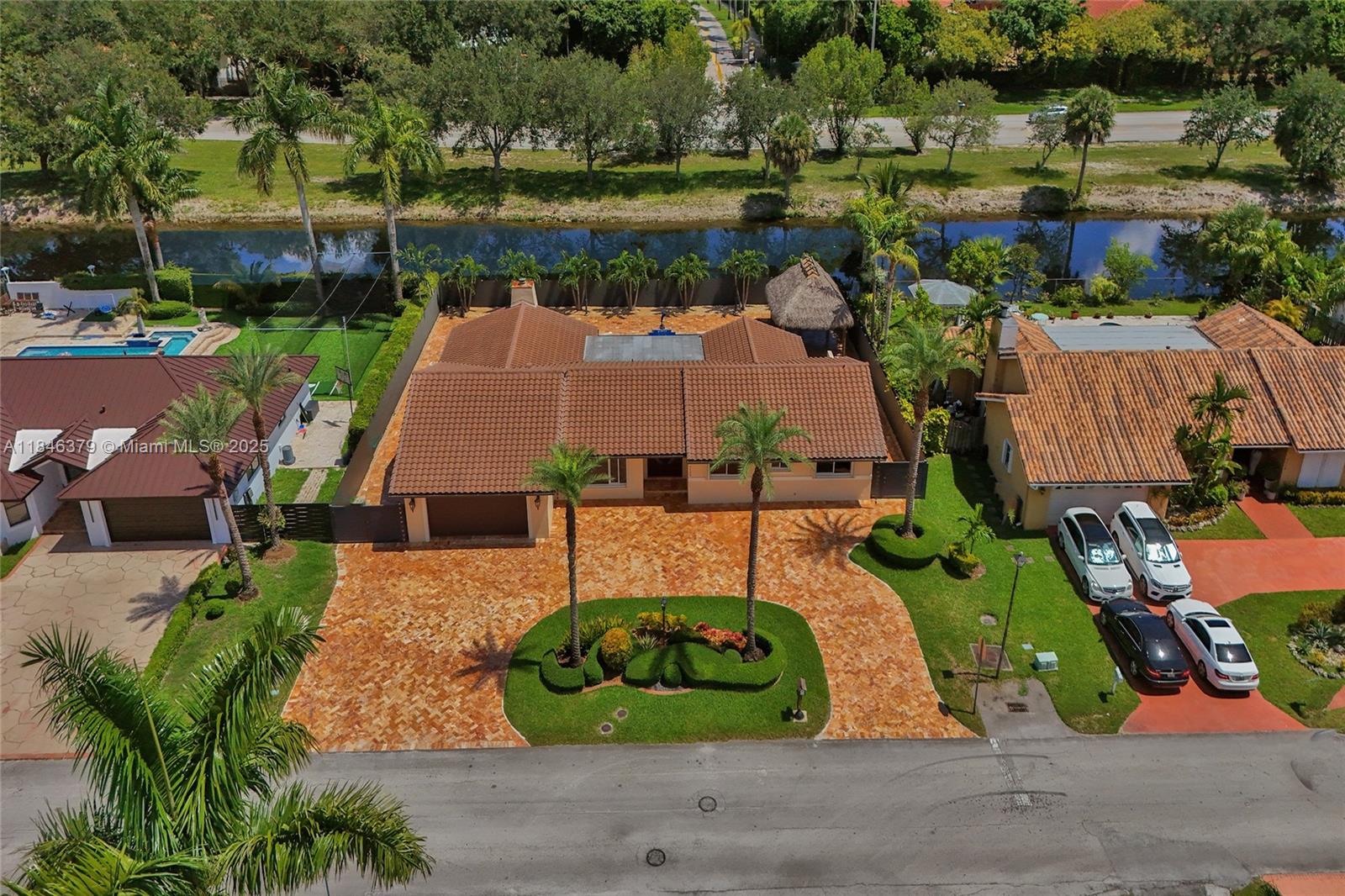7135 N Augusta Dr