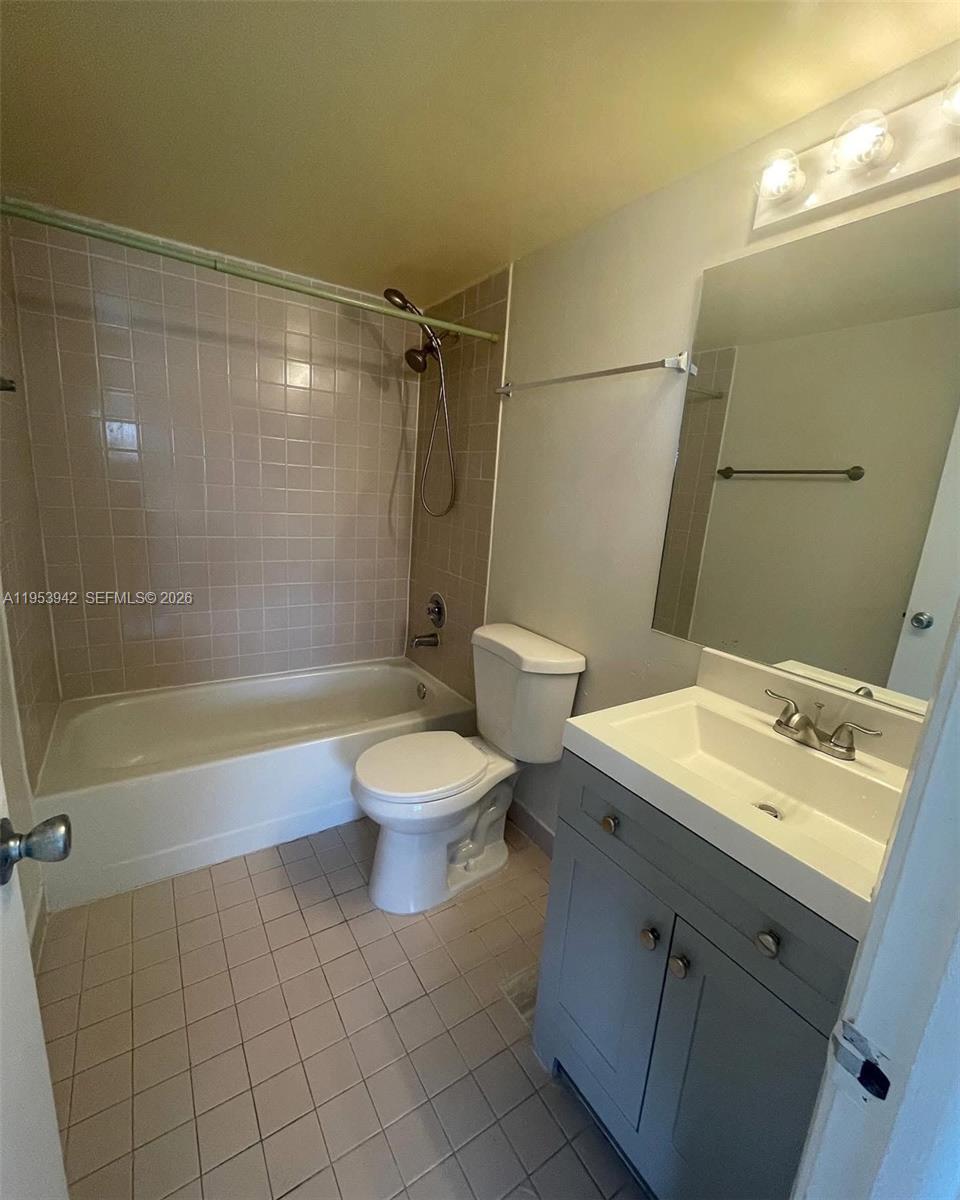 SAGA BAY GARDENS CONDO - Residential Lease