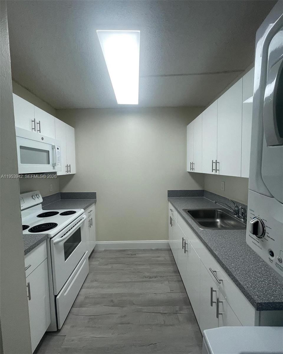 SAGA BAY GARDENS CONDO - Residential Lease