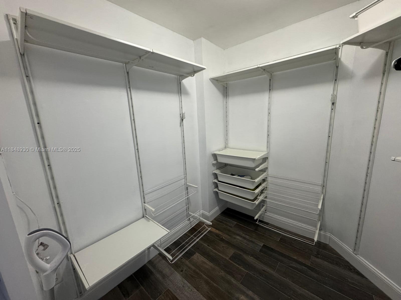 RIVER RUN CONDO PH I - Residential